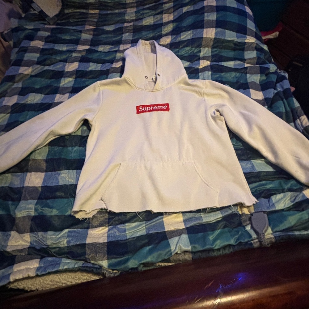 Cropped White Supreme Hoodie